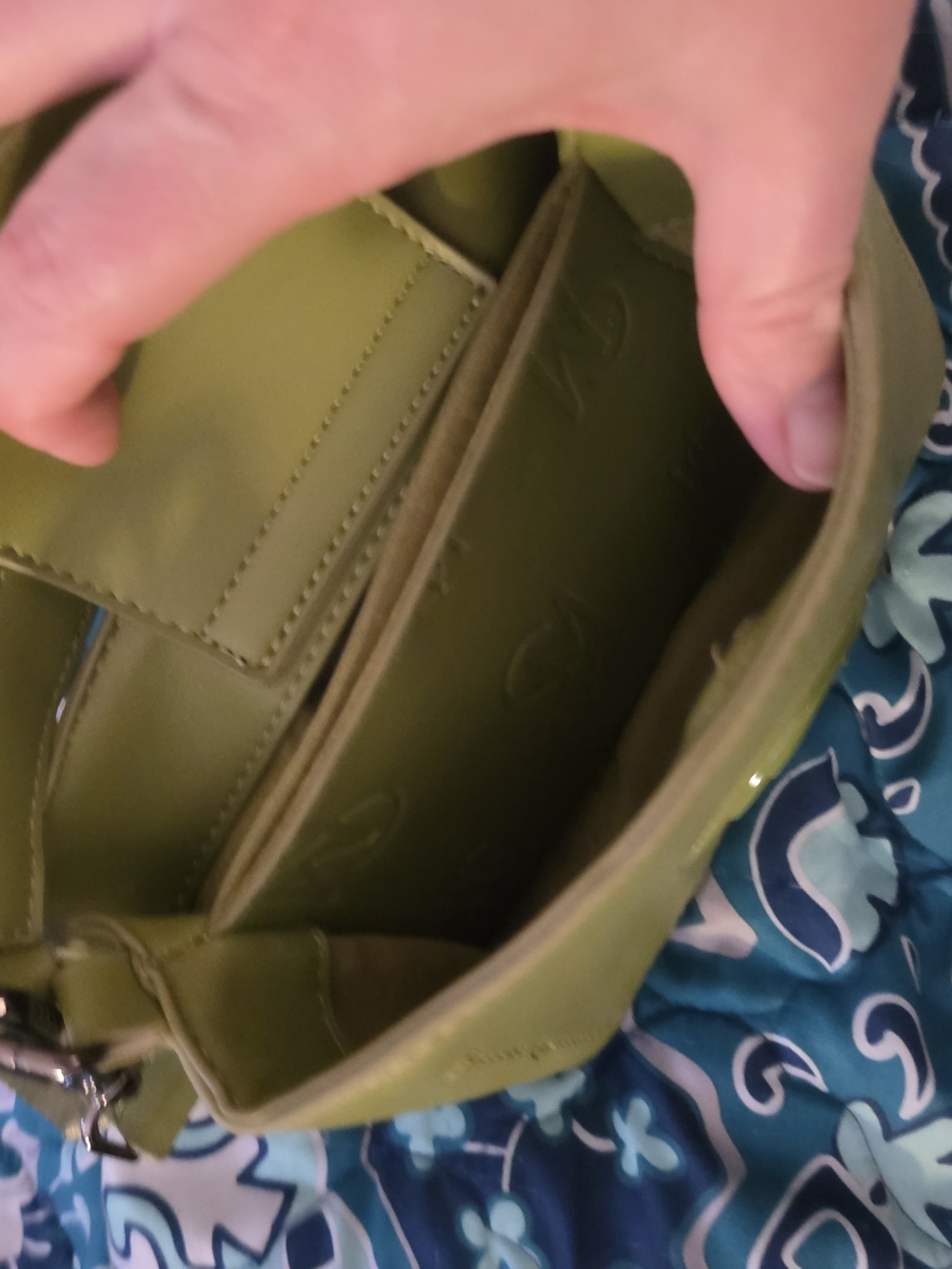 Steve Madden Chartreuse Green Crossbody Bag with Coin Pouch - Picture 4 of 5